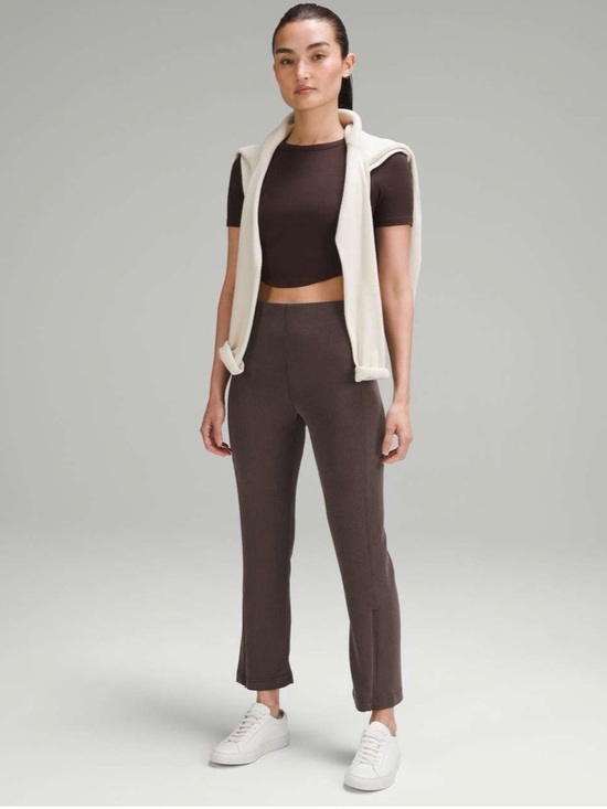 lululemon athletica Pants - Lululemon Ribbed SoftStreme High-Rise Cropped 25” Pants Espresso Size 6
